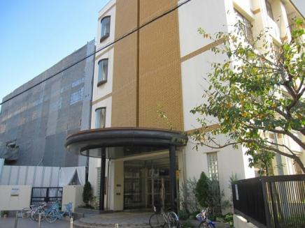 Primary school. Peripheral 80m to Osaka Municipal Noda Elementary School