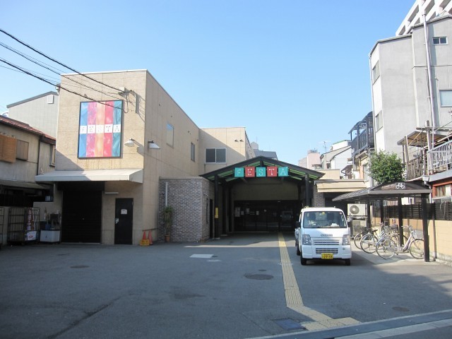 Supermarket. Food Pavilion Appro Ebie store up to (super) 245m