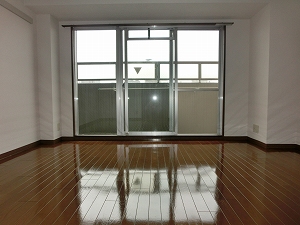 Living and room. 8 tatami Spacious room ☆