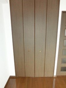 Receipt. Closet according to your room is also spacious (^^