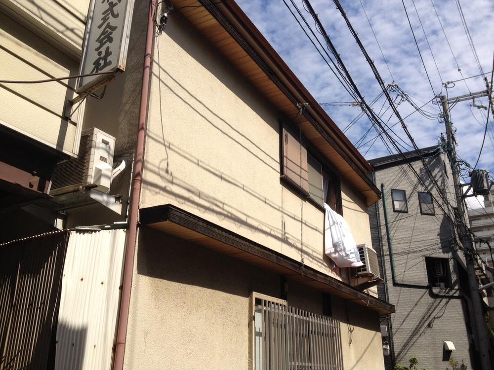 Local appearance photo