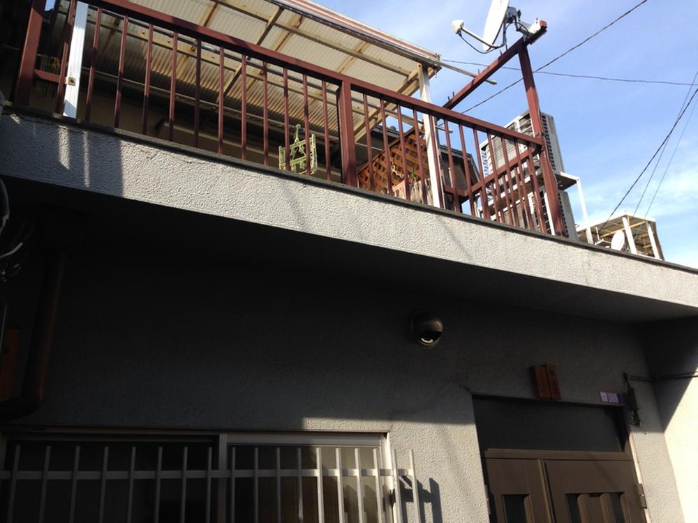 Local appearance photo