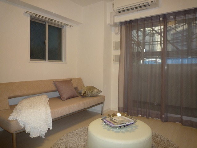 Living and room