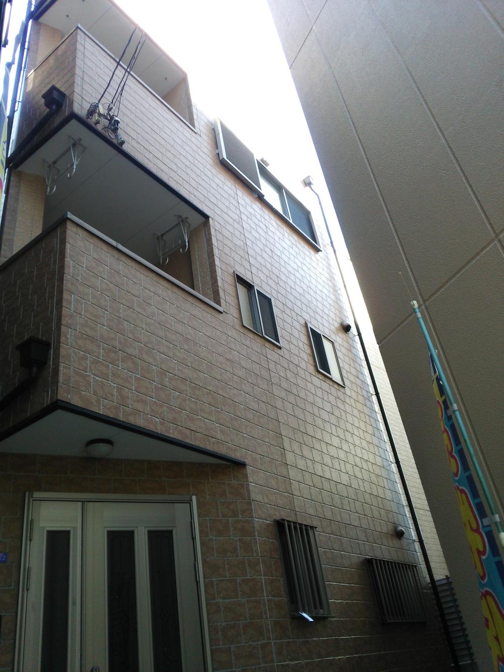 Local appearance photo