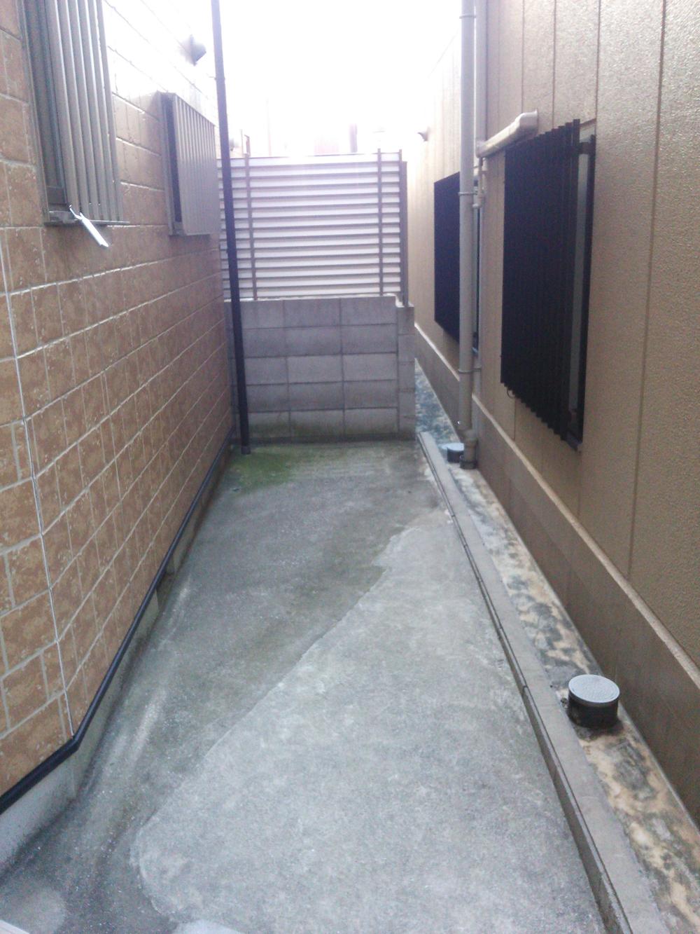 Local appearance photo. bicycle parking space!