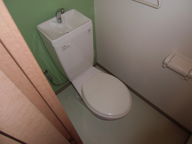 Toilet