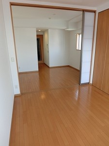 Living and room. Spacious 1LDK ☆