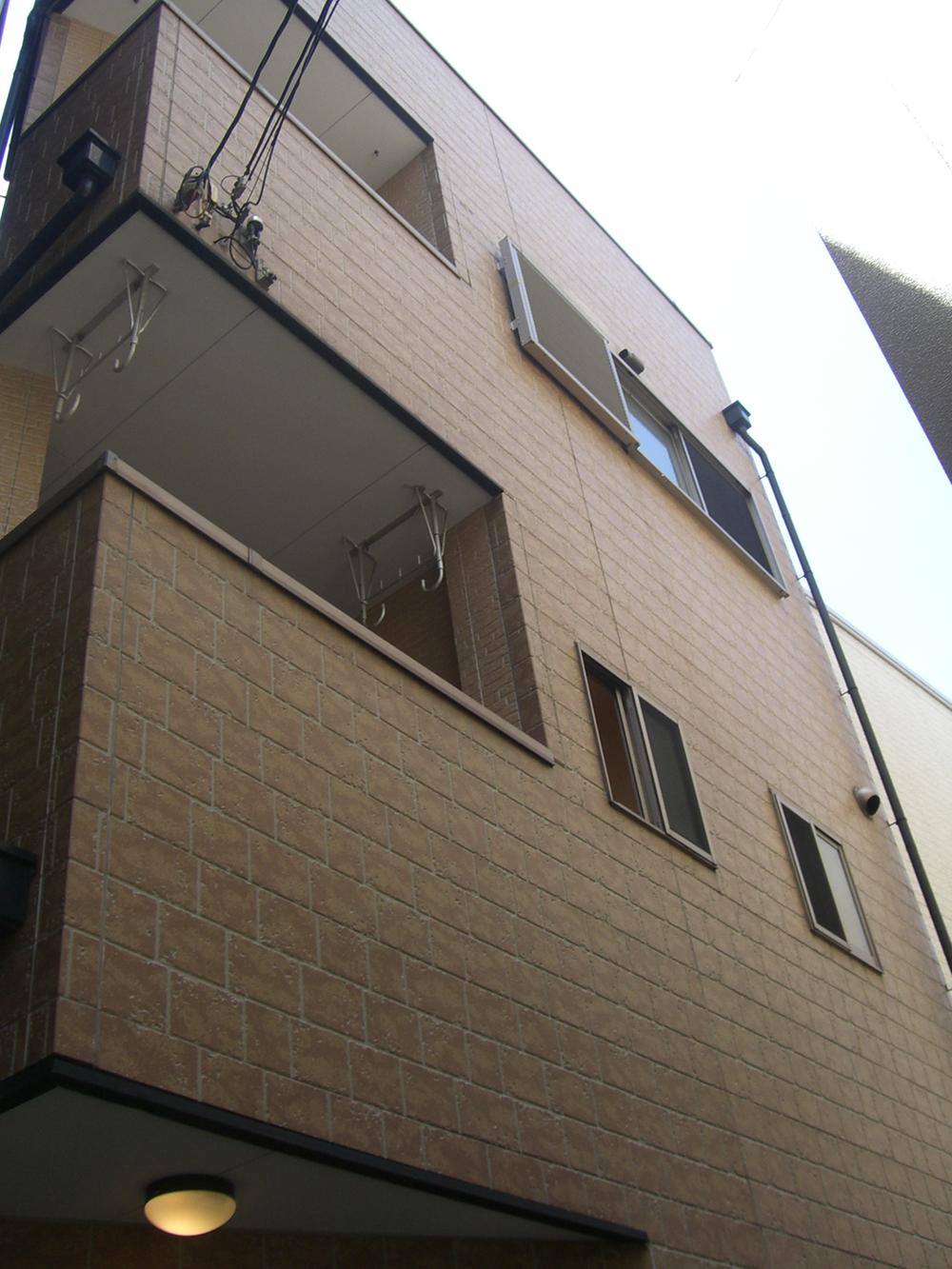 Local appearance photo