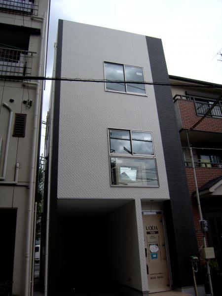 Local appearance photo. Stylish appearance