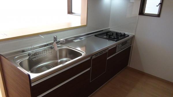 Kitchen. Dishwasher dryer