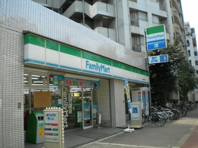 Convenience store. FamilyMart new Fukushima Yoshino store up (convenience store) 131m
