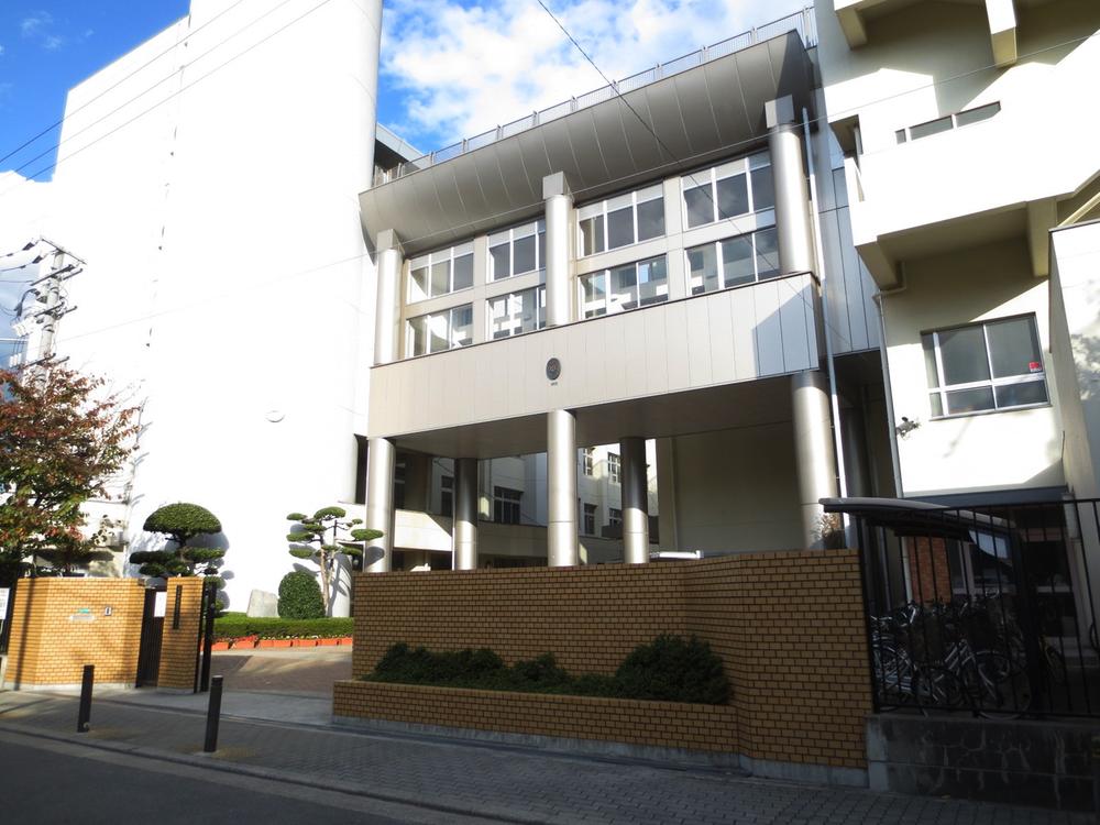 Junior high school. 320m to Osaka Municipal Tamatsu junior high school