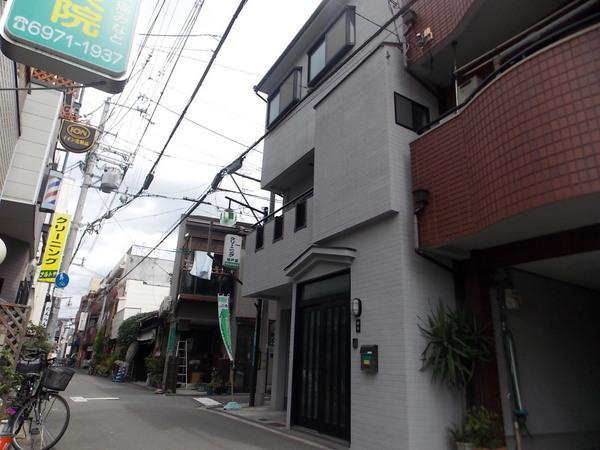 Local photos, including front road. New life to begin in this area! 