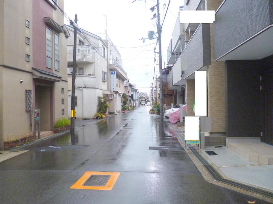 Local photos, including front road. LDK is spacious at 20 pledge in the face-to-face kitchen