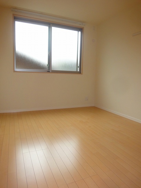 Other room space. Perfect for the bedroom because the Western-style are independent