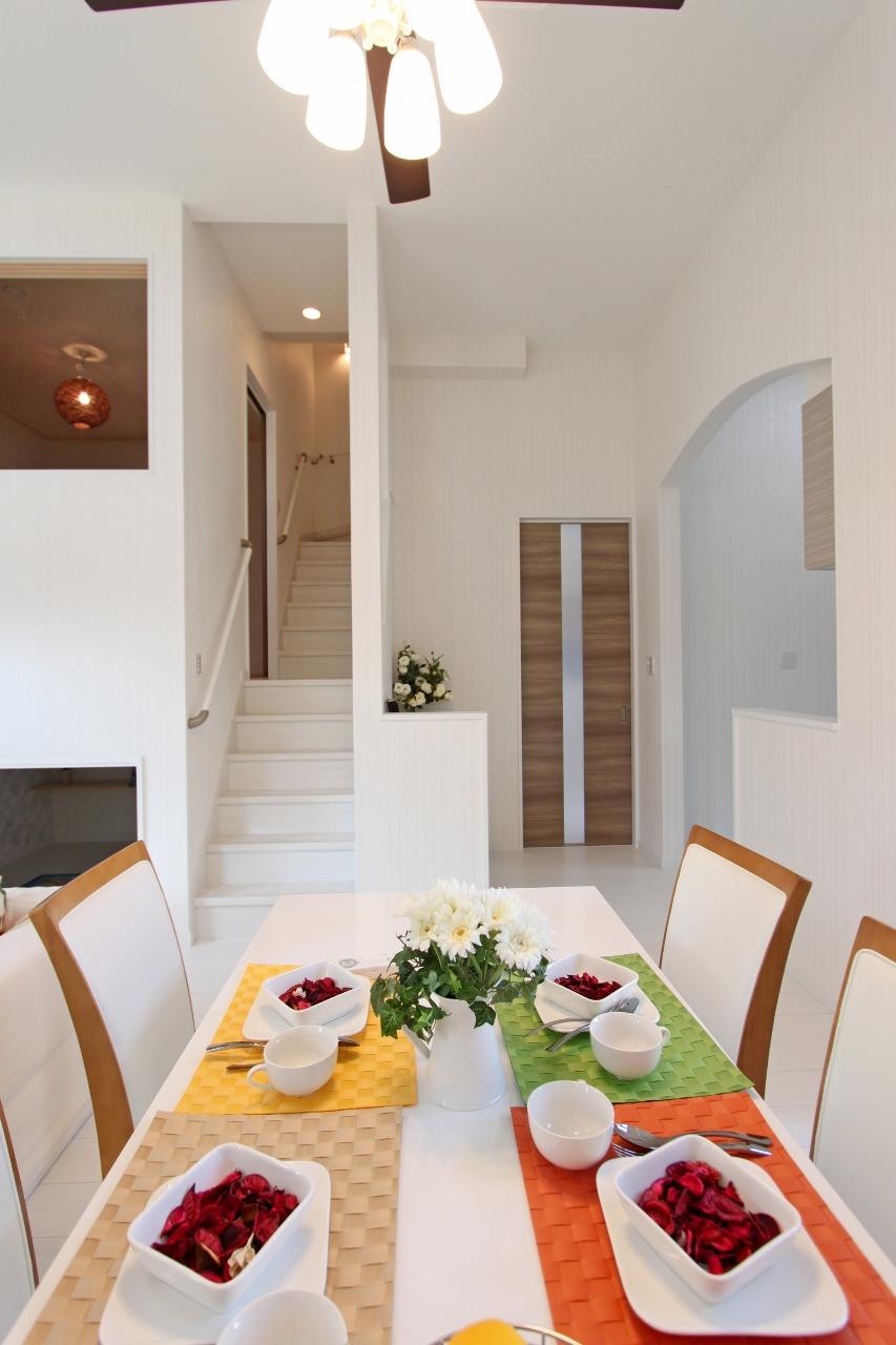 Kitchen.  ◆ Kitchen image Also impetus conversation with your family if bright and open face-to-face kitchen.