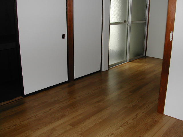 Living and room. Is Hiroi. 