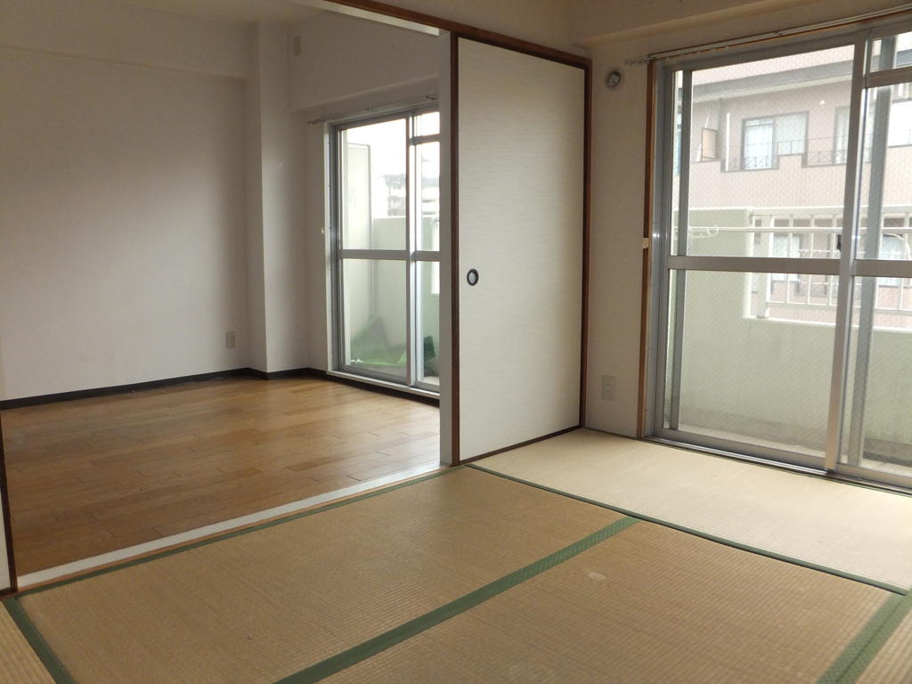 Living and room