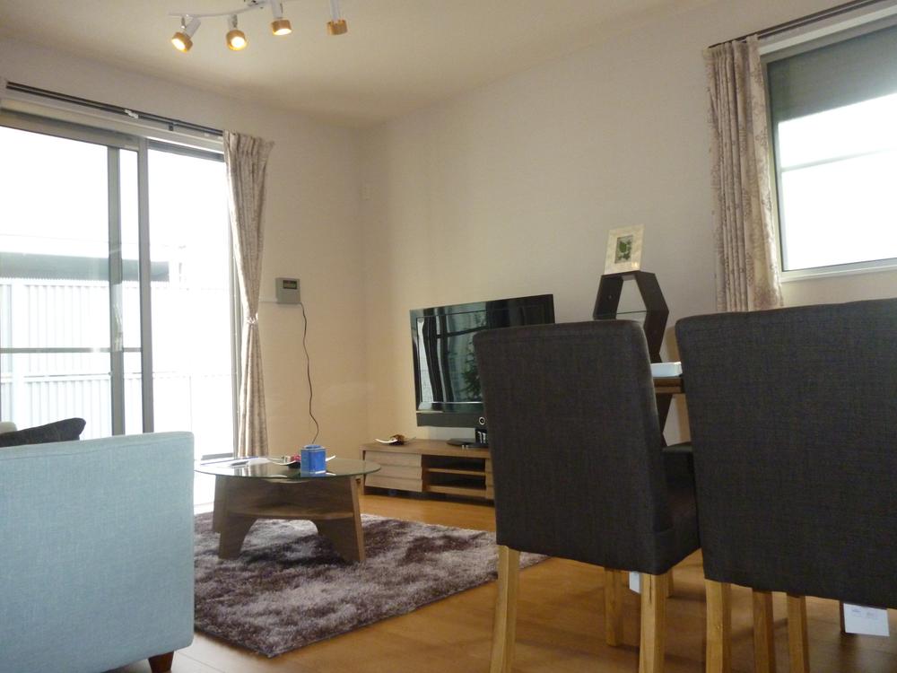 Living. Local (12 May 2012) shooting