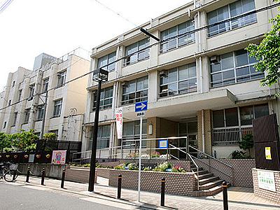 Junior high school. Aioi 910m until junior high school