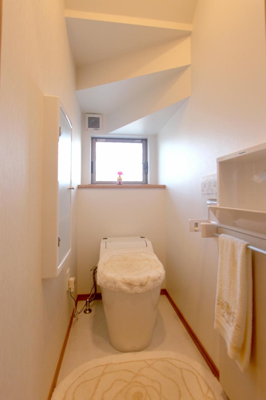 Toilet. ◆ Toilet image