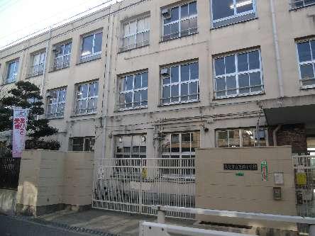 Junior high school. Toyo 998m until junior high school