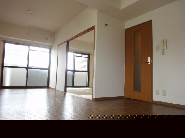 Living and room