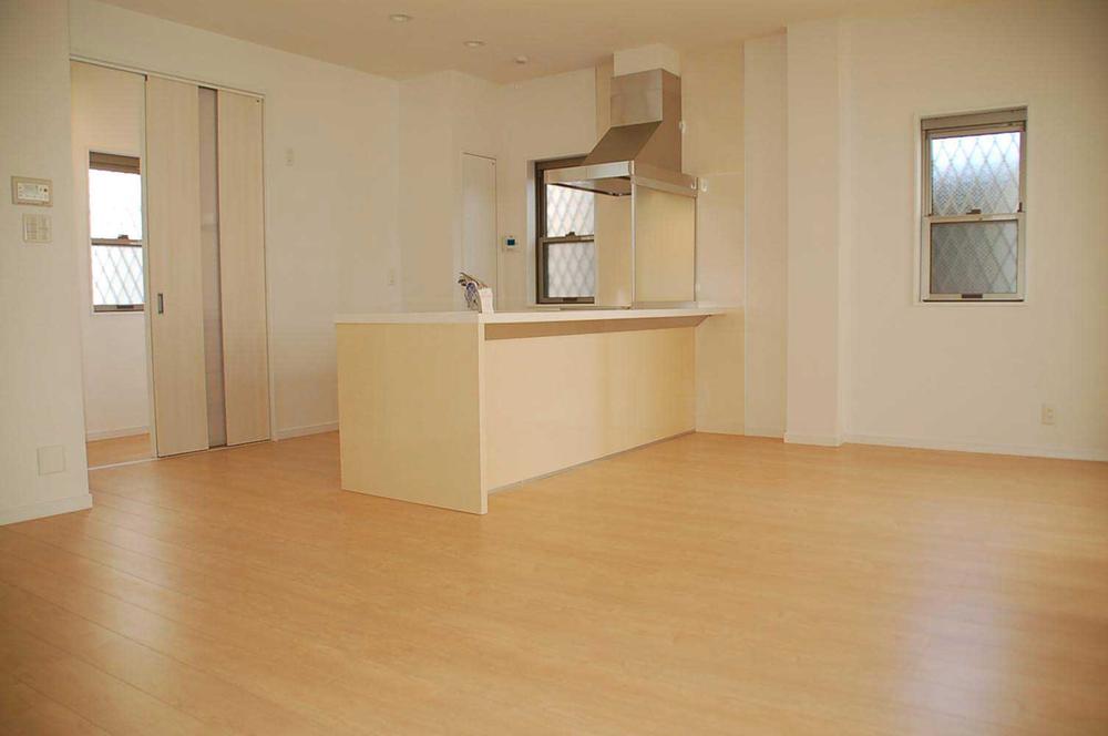 Same specifications photos (living). Same specifications "construction image" Bright and refreshing LDK! !