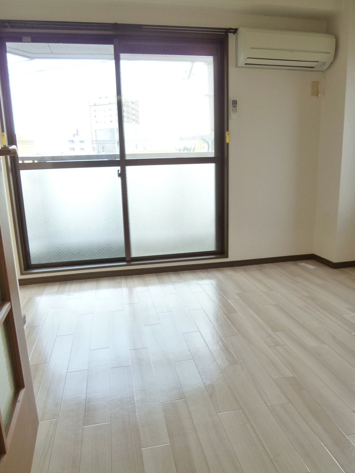 Living and room