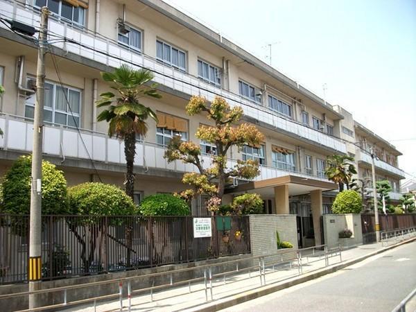 Other. Aioi junior high school A 10-minute walk