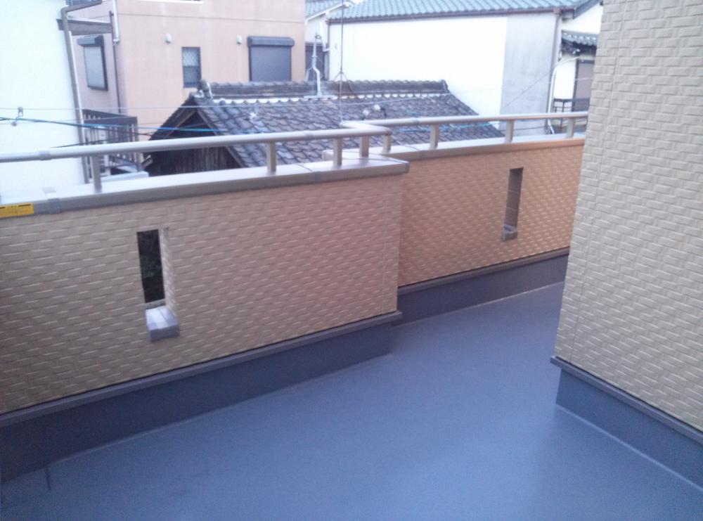 Balcony. Local (11 May 2013) Shooting Second floor balcony