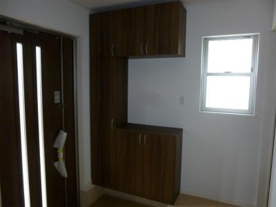 Entrance. Indoor (13 May 2013) Shooting