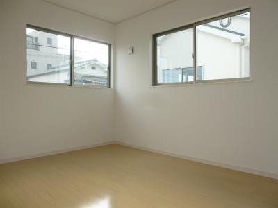 Non-living room. Indoor (13 May 2013) Shooting