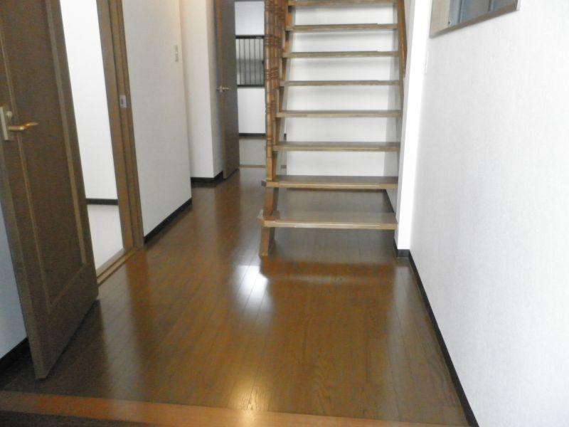 Entrance. Entrance hall