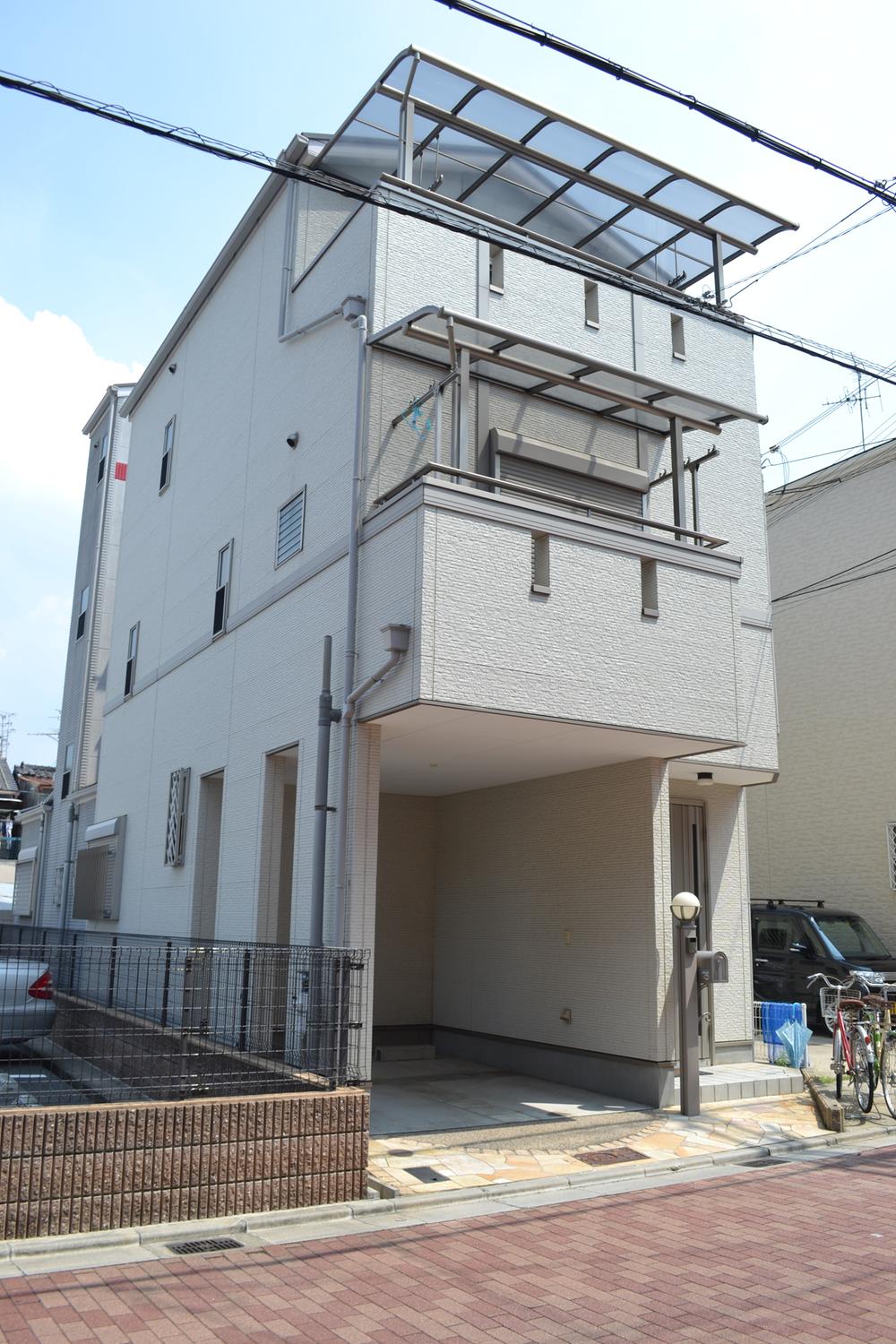 Local appearance photo