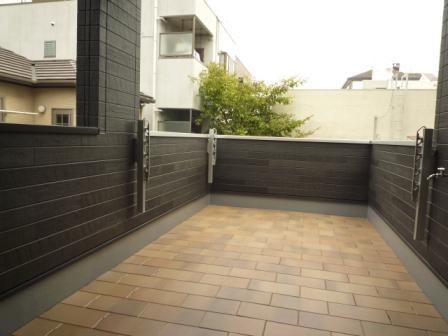 Balcony. Second floor roof balcony