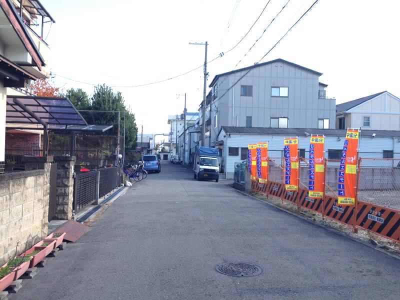 Local photos, including front road. Local (12 May 2013) Shooting