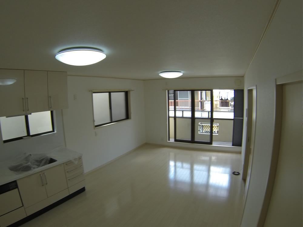 Living. Renovated is shiny! 