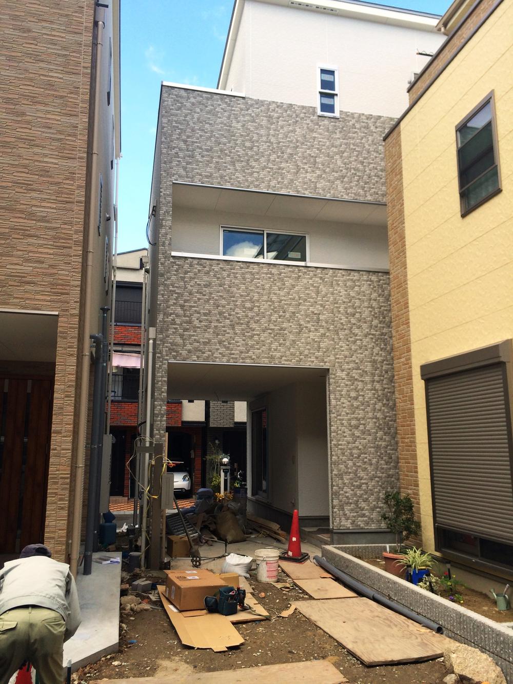 Local appearance photo. East appearance Local (12 May 2013) Shooting