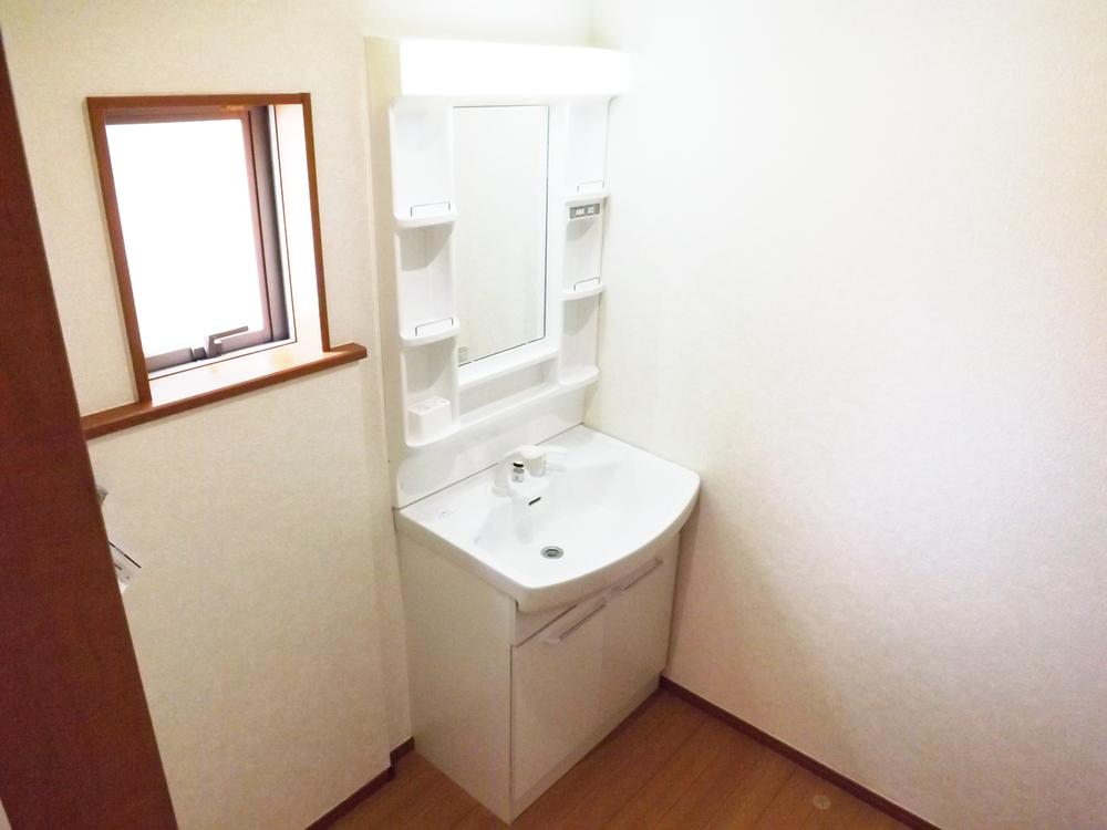 Other Equipment. Same specifications photos (basin)