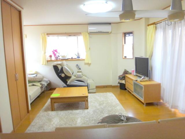 Living. Local (September 2013) Shooting