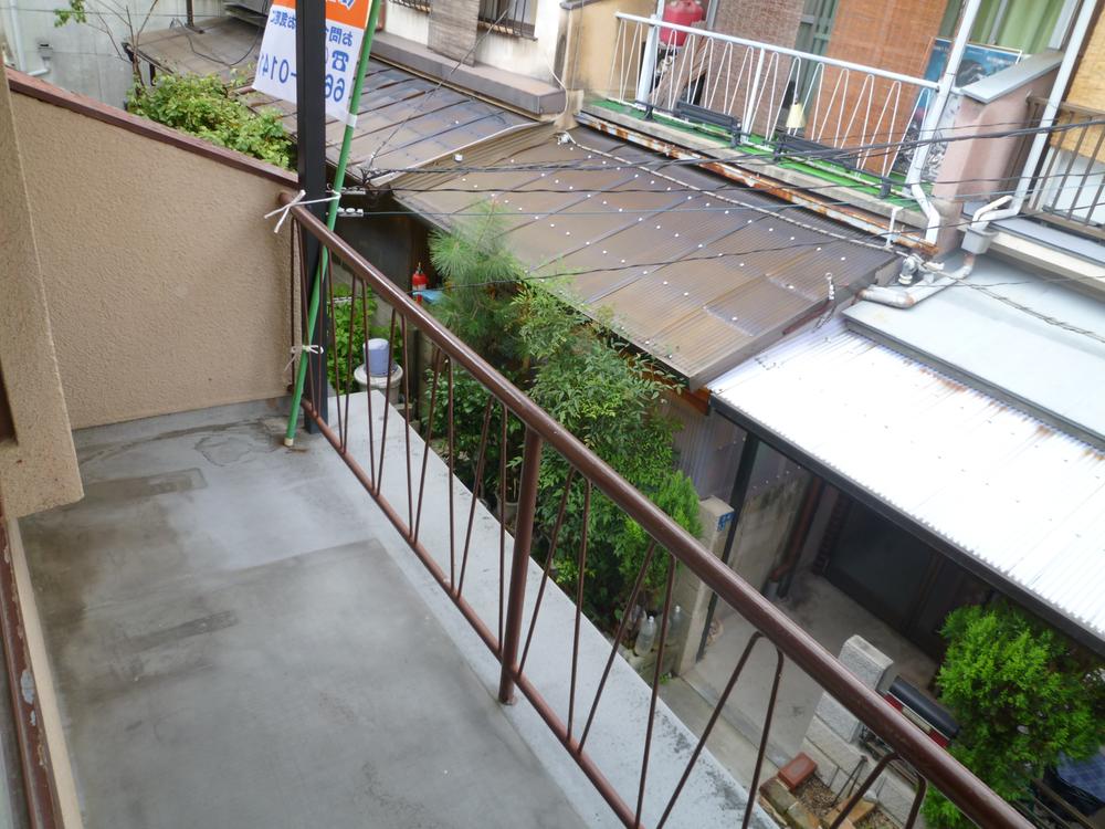 Balcony. Local (September 2013) Shooting