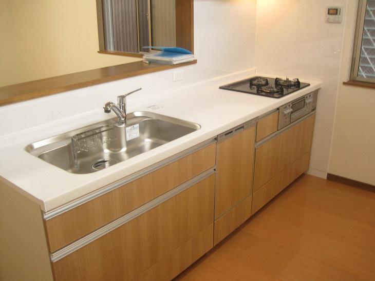 Kitchen. It has the advantage of cooking while conversation with everyone in the family can be, It is rapidly gaining popularity.