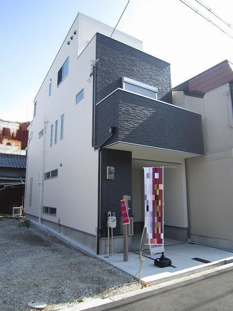 Local appearance photo. Kintetsu is Minamiosakasen "Imagawa" 3 minutes and train station near property walk from the station.