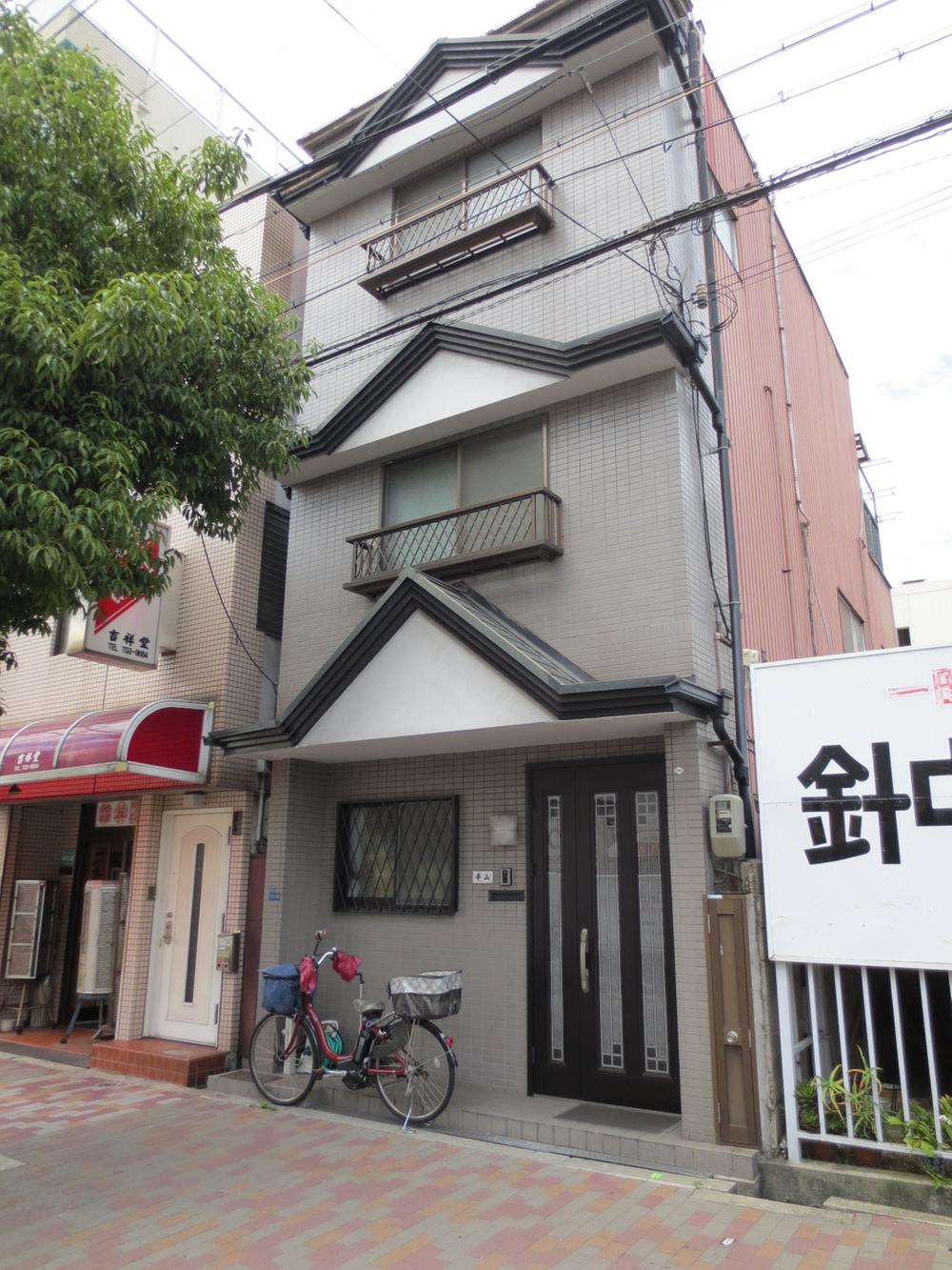 Local appearance photo. Local (June 2013) Shooting