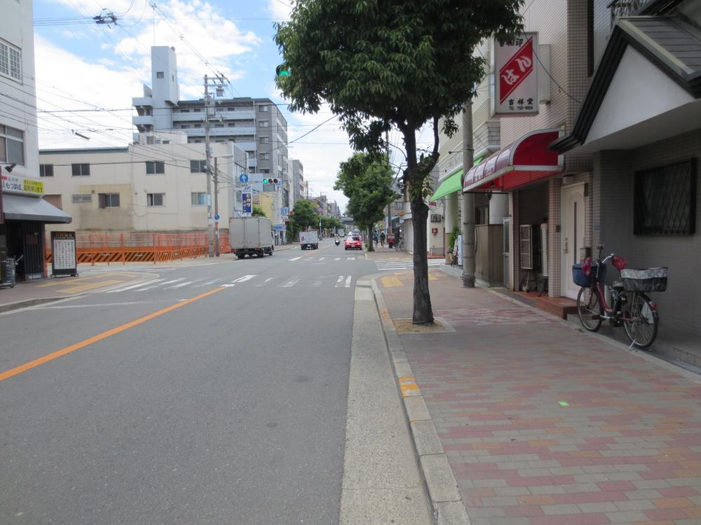 Local photos, including front road. Local (June 2013) Shooting