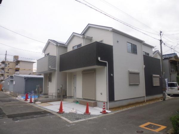 Local appearance photo. Wrapped in a sense of liberation life