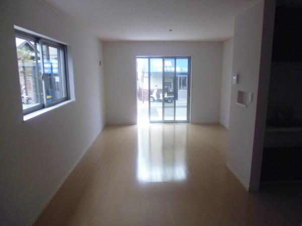 Living. Also I grew up carefree child in a bright our house