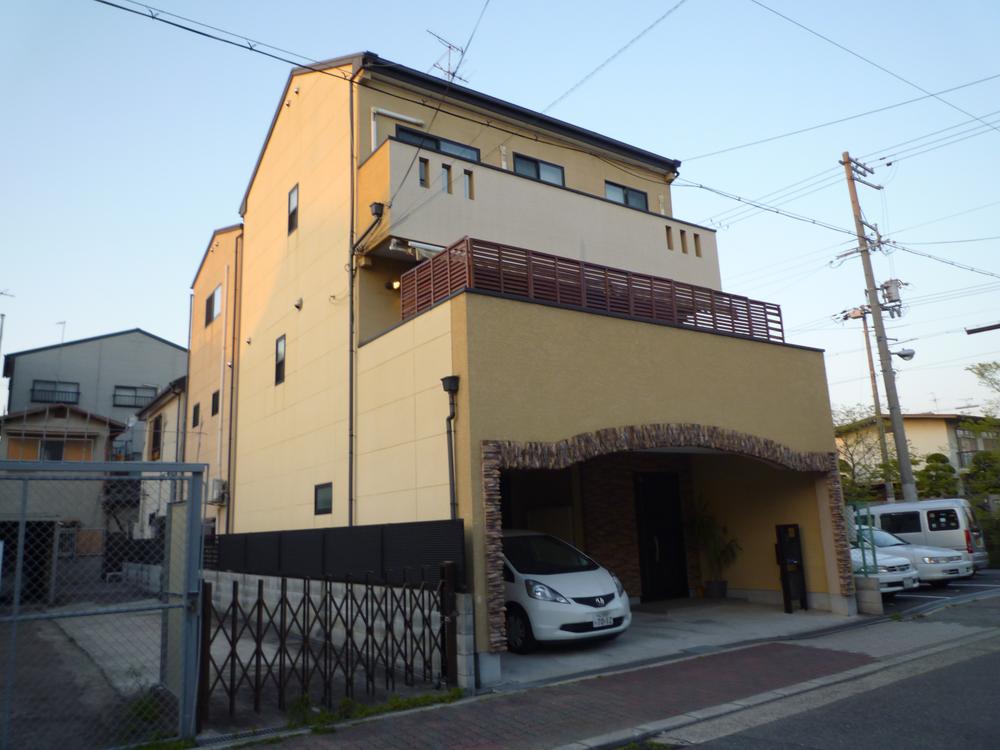 Local appearance photo