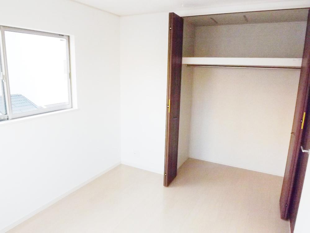 Other introspection. Local photos (Western-style)